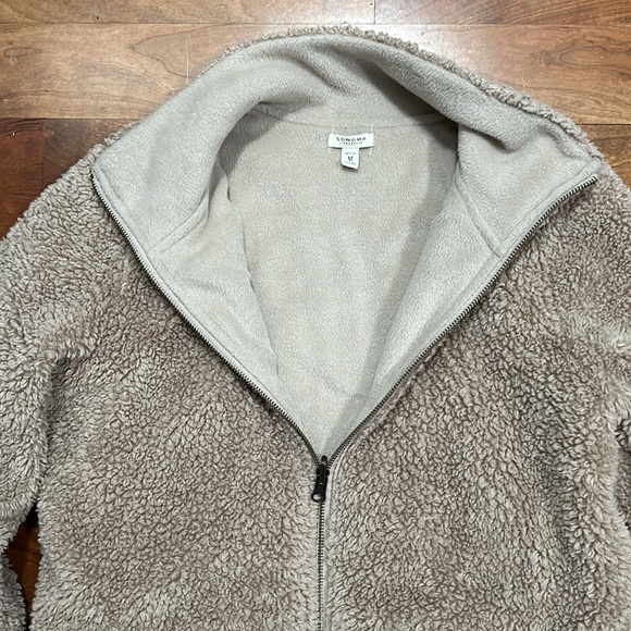 Sonoma women’s tan fuzzy jacket petite medium - Picture 4 of 8